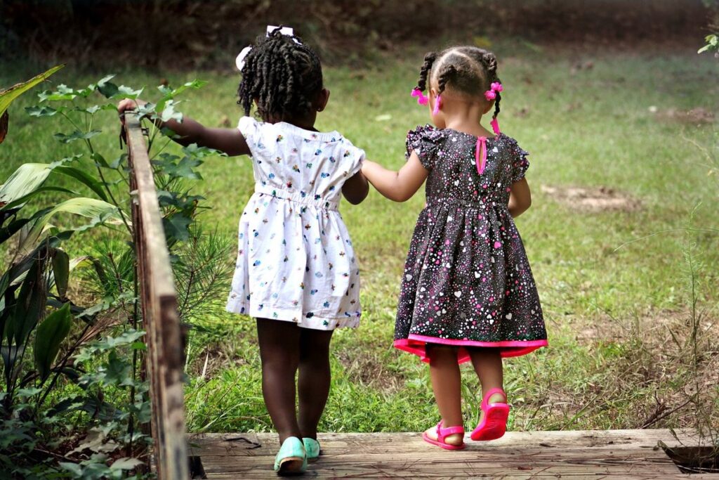 how to make a walking trail in your backyard