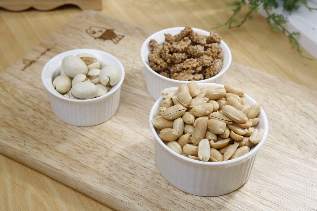 peanut growing
