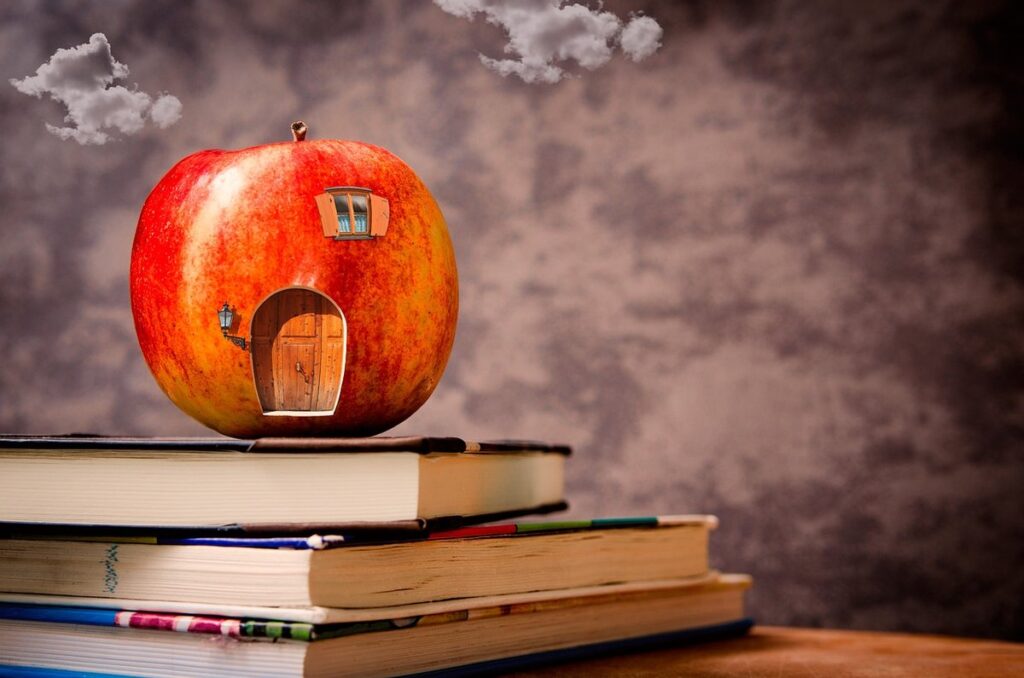 worm in apple
