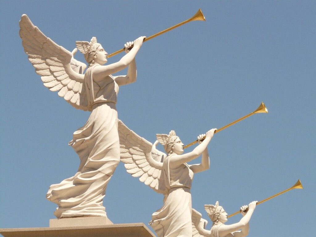 angels trumpets