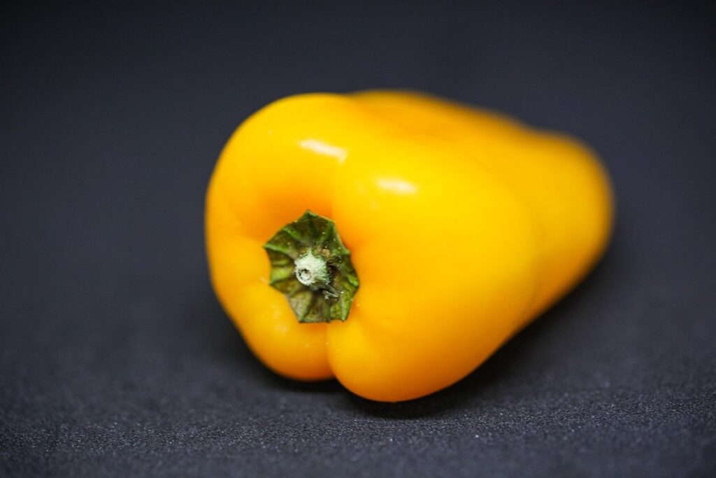 long yellow skinny hot pepper